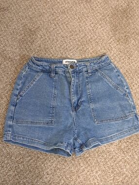 RSQ High-Waist Denim Shorts in Light Blue Misses Size 26